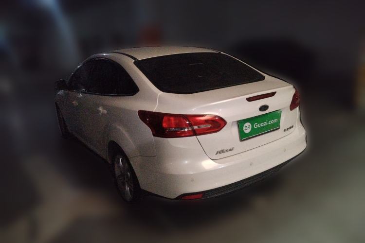 Used Ford Focus 2015 Sedan 1.6L Automatic Comfort Model
