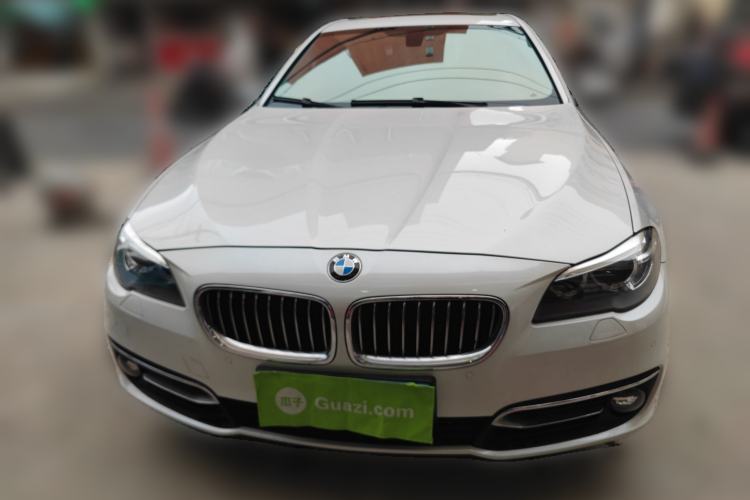 Used BMW 5 Series 2014 520Li Elegant Model
