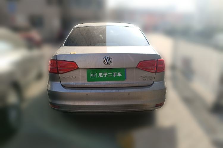 Used Volkswagen Sagitar 2015 230TSI Automatic Luxury Model
