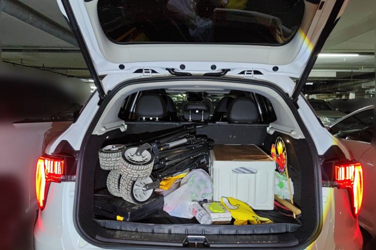 Used Lynk & Co 01 2019 2.0T Two-Wheel-Drive Pro Version China VI Standard Trunk