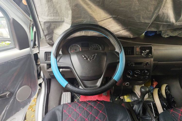 Used Wuling Rongguang 2021 1.5L Extended Basic Version L3C Steering Wheel