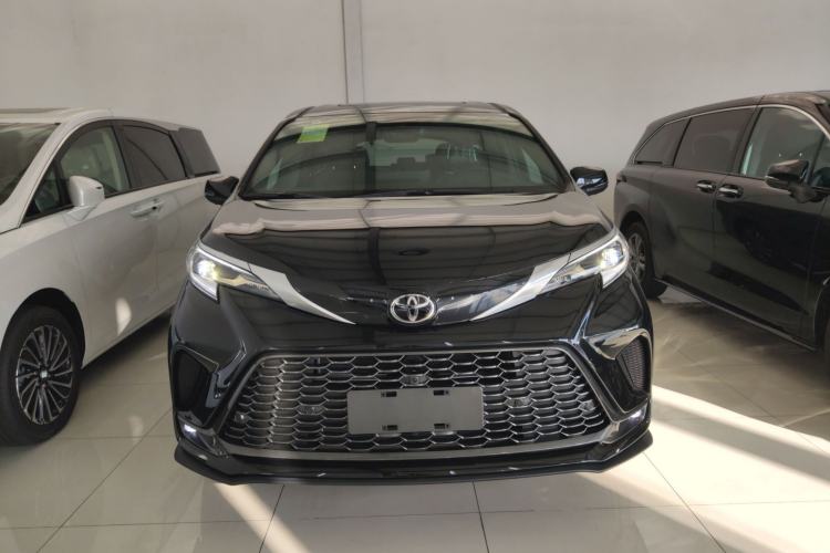 Used Toyota Granvia 2024 2.5L Hybrid Prestige PLUS Four-Wheel Drive Version
