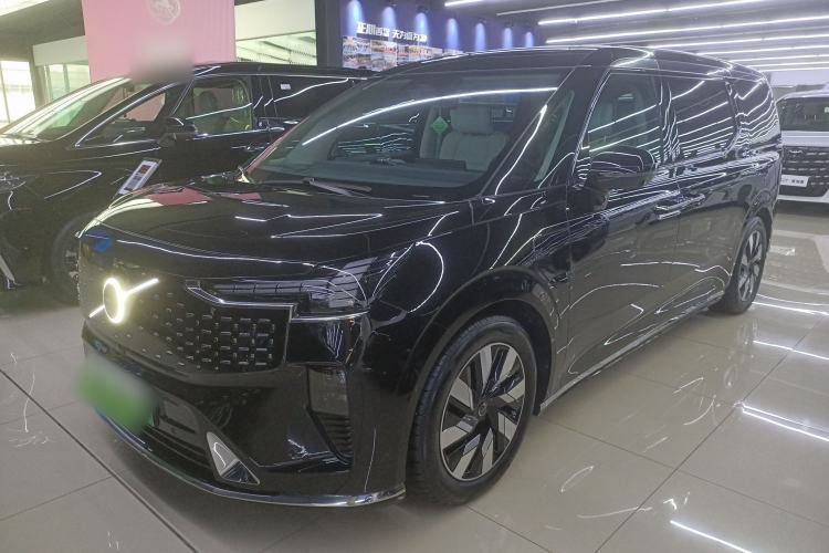 Used Volvo EM90 2025 Ultra Six-Seater