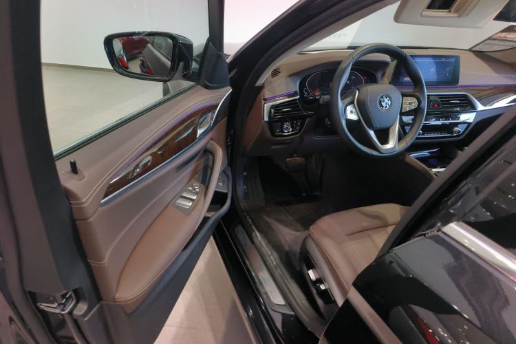 Used BMW 5 Series 2020 525Li Luxury Package Driver Seat