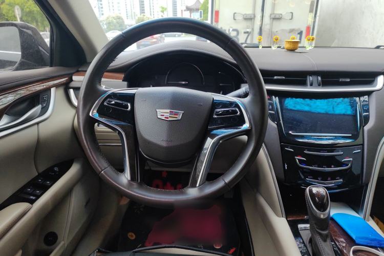 Used Cadillac XTS 2017 28T Elite Model Steering Wheel
