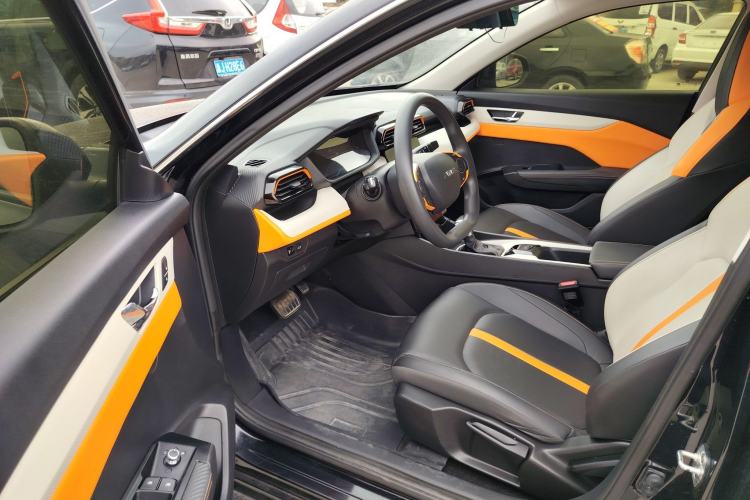 Used Dongfeng Aeolus Yixuan 2023 Mach Edition 1.5L Automatic Chasing Shadow Version Driver Seat