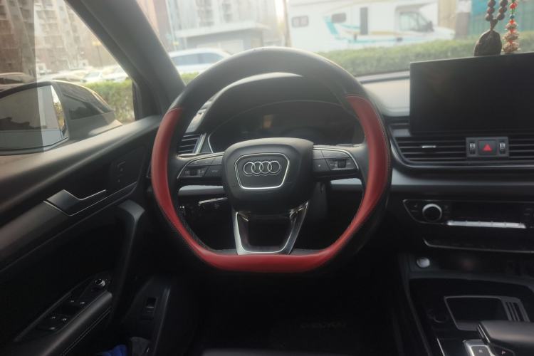 Used Audi Q5L Sportback 2021 40 TFSI Fashion Model Steering Wheel