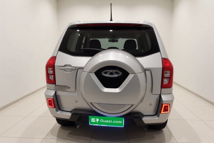 Used Chery Tiggo 3 2014 1.6L Manual Zhishang Edition Exterior 4