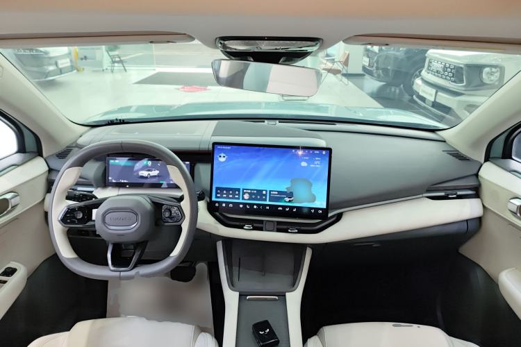 Used Lynk & Co 06 EM-P 2023 EM-P 126 Long-Range Halo