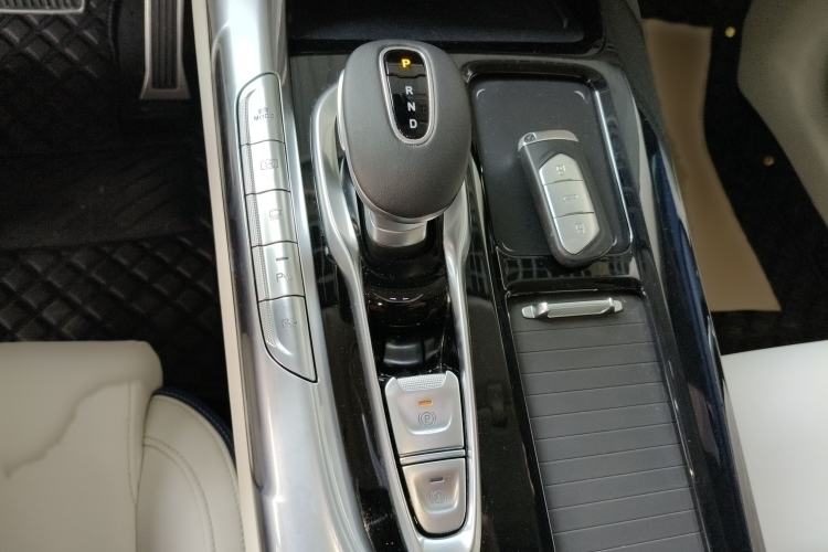 Used VOYAH FREE 2021 Four-Wheel Drive Standard All-Electric Exclusive Luxury Package
