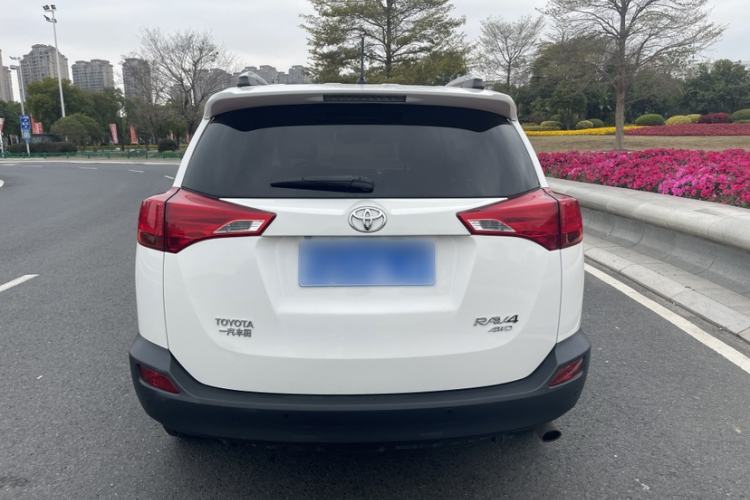 Used Toyota RAV4 2013 2.0L CVT Four-Wheel Drive New Edition