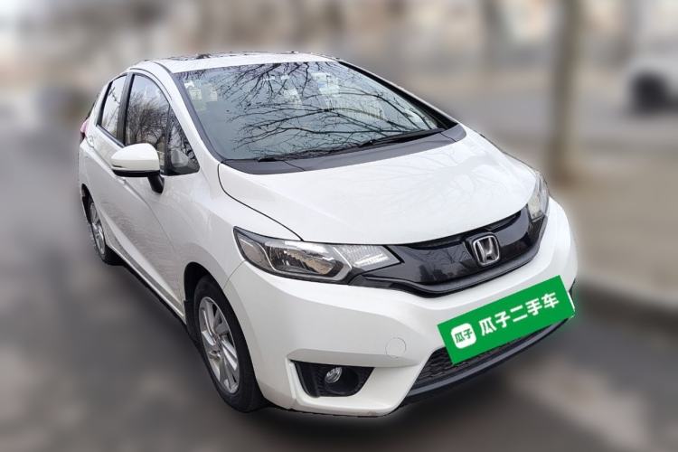 Used Honda Fit 2016 1.5L SES CVT Fashion Sunroof Edition Front Right 45 Deg