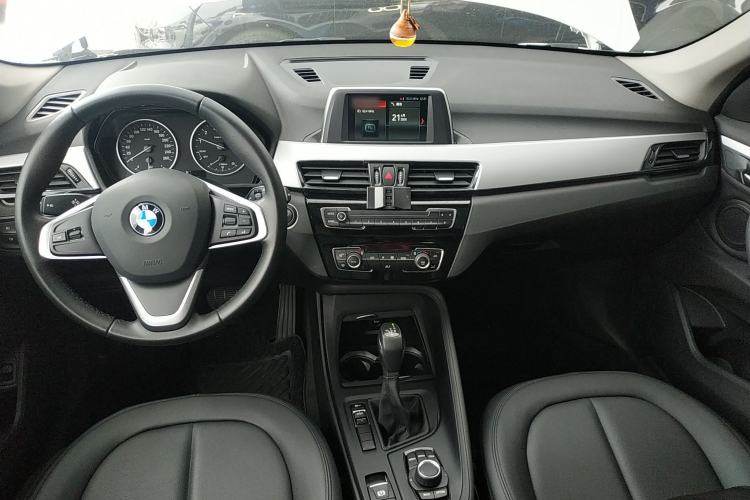Used BMW X1 2018 sDrive20Li Leading Model