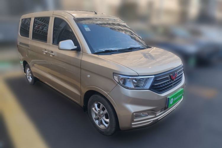 Used Wuling Hongguang V 2019 1.5L Enjoyment Version China VI LAR