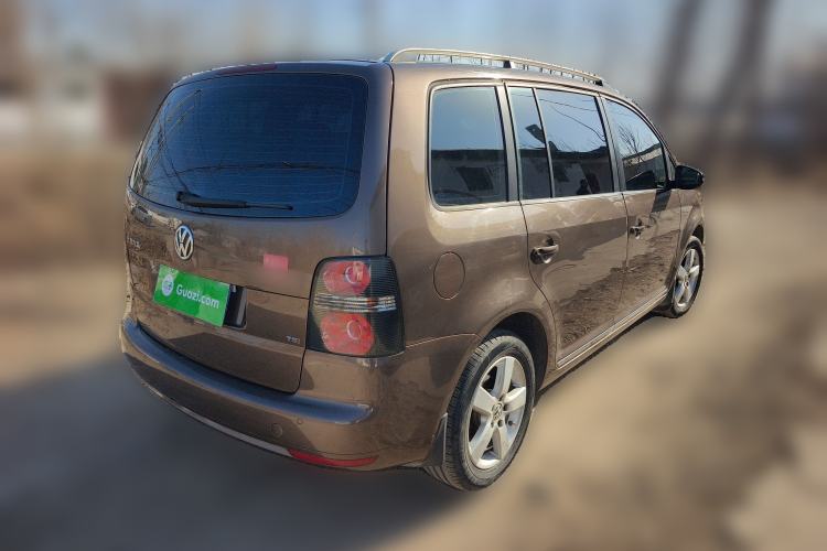 Used Volkswagen Touran 2015 1.4T DSG Comfort Edition 5 Seats Rear Right 45 Deg