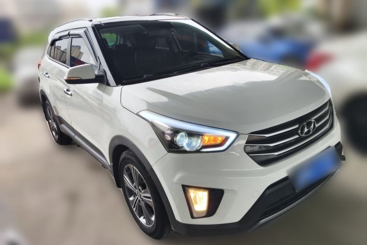 Used Hyundai ix25 2015 1.6L Automatic Two-Wheel Drive Smart GLS Trim Front Right 45 Deg