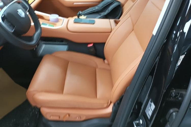 Used Leapmotor C16 2026 Extended-Range 280 LiDAR Zhizun Edition 6 Seats