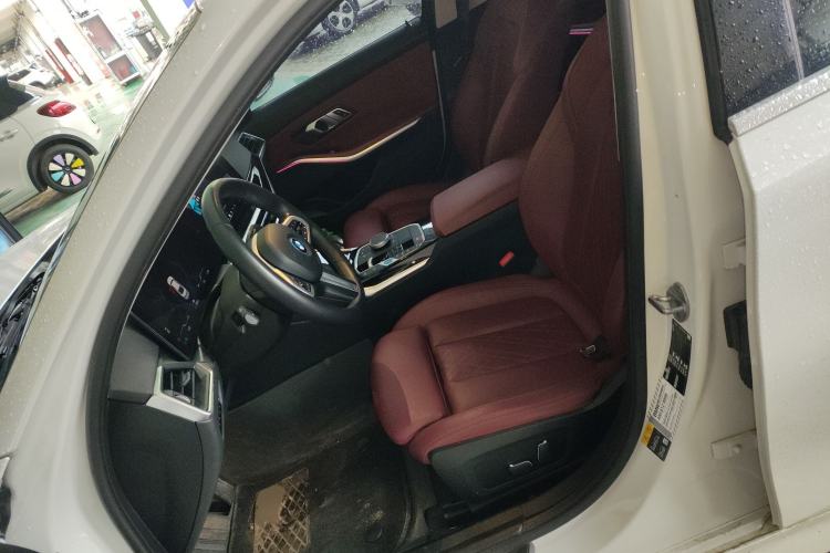 Used BMW i3 2022 eDrive 35 L
