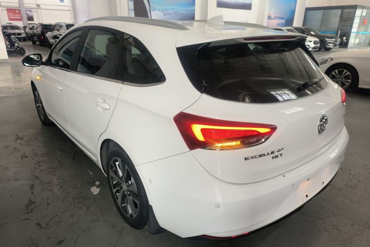 Used Buick Excelle GX 2018 18T Automatic Elite Model
