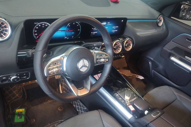 Used Mercedes-Benz EQA 2022 EQA 300 4MATIC Launch Edition
