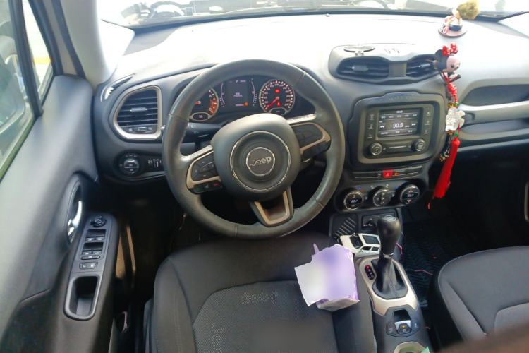 Used Jeep Renegade 2017 180T Automatic High-Energy Version