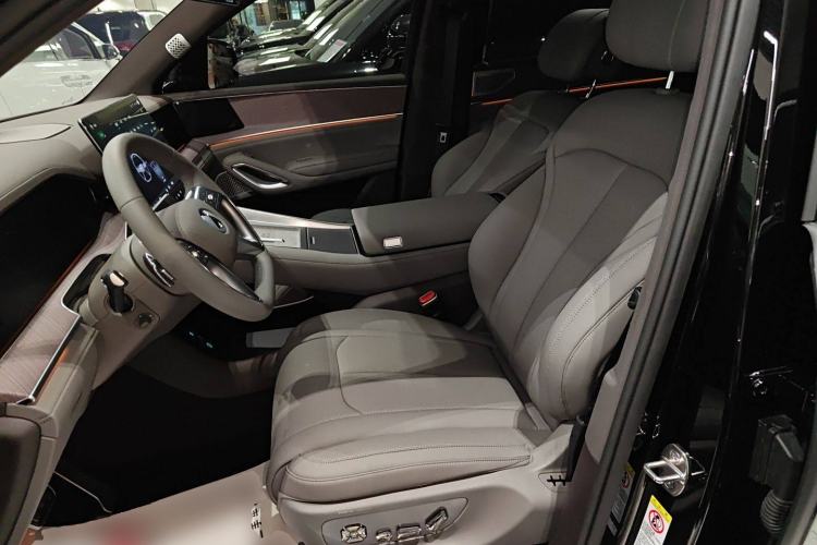 Used Denza N9 2025 Flagship Model