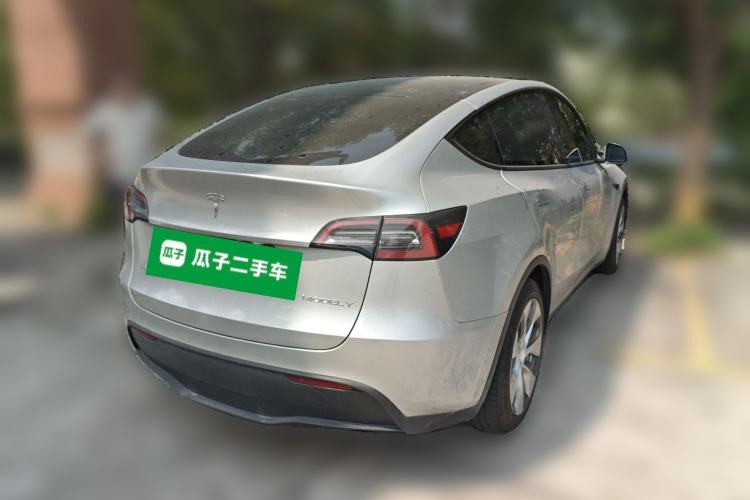 Used Tesla Model Y 2021 Long-Range All-Wheel-Drive Version 3D7
