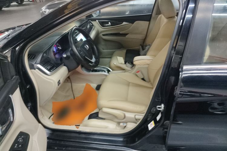 Used Honda Crider 2013 1.8L automatic luxury edition