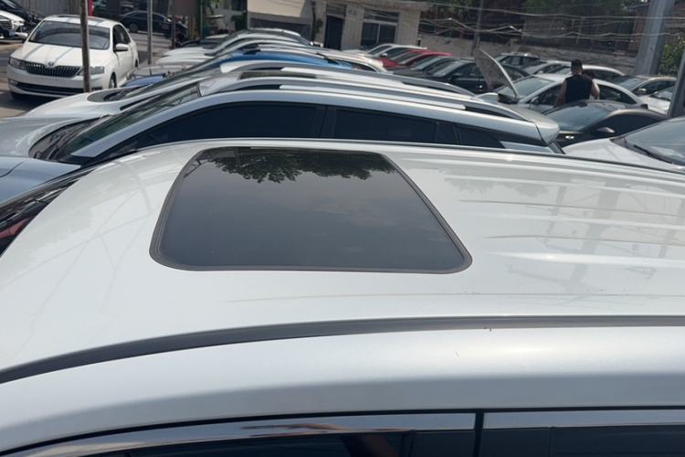 Used Toyota Wildlander 2022 Dual-Engine 2.5L E-CVT Two-Wheel Drive Luxury PLUS Edition
