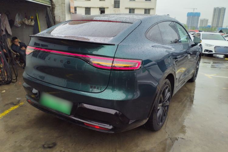 Used Hima Luxeed R7 2026 Model Pure Electric Max+ Rear Right 45 Deg