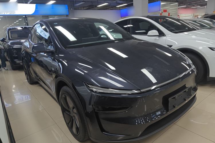 Used Tesla Model Y 2026 Rear-Drive Model