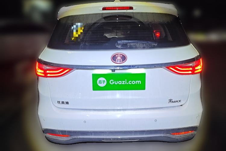 Used BYD Song MAX 2018 1.5T Automatic Smart Connect Luxury 6-Seater Rear