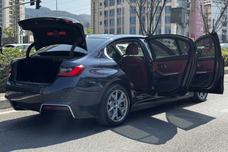 Used BMW i3 2025 eDrive 35 L
