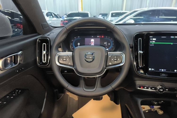 Used Volvo XC40 2023 B3 Zhiyuan Luxury Edition
