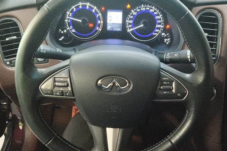 Used Infiniti QX50 2015 2.5L Luxury Edition