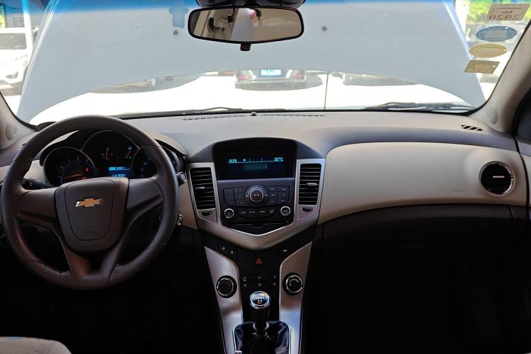 Used Chevrolet Cruze 2015 1.5L Classic SL MT