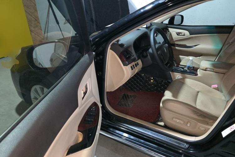 Used Toyota Crown 2012 2.5L Royal Driver Seat