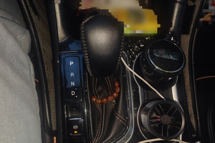 Used Changan CS95 2017 2.0T Two-Wheel Drive Zhituo Edition
