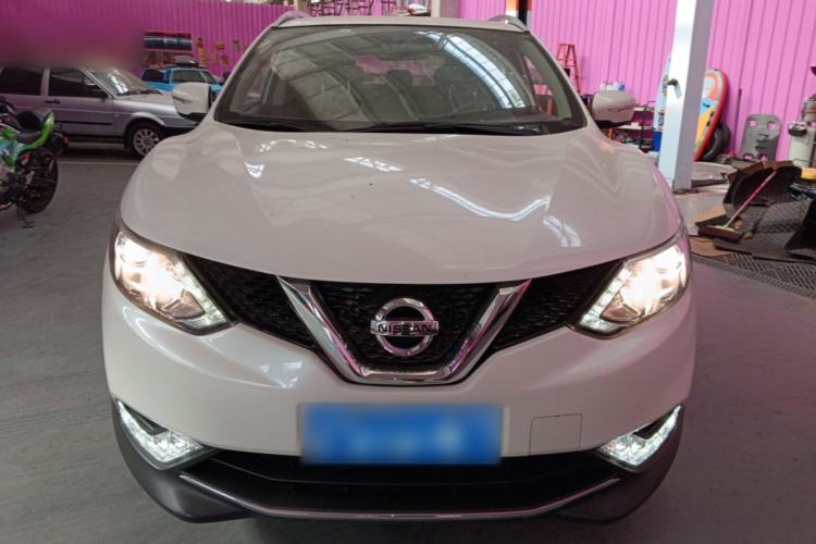 Used Nissan Qashqai 2016 2.0L CVT Elite Edition Front