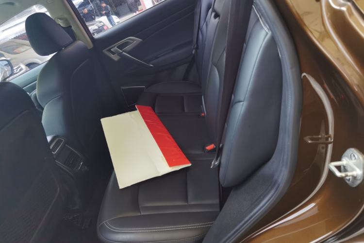 Used Geely Auto Emgrand X7 Sport 2016 1.8TD Automatic Smart Model Left Rear Seat