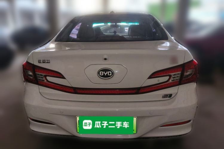 Used BYD Qin New Energy 2015 1.5T Dual-Crown Flagship Edition

