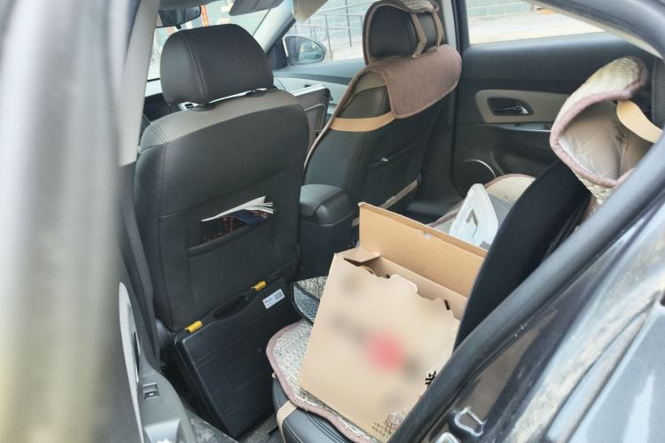 Used Chevrolet Cruze 2013 1.6L SL MT
