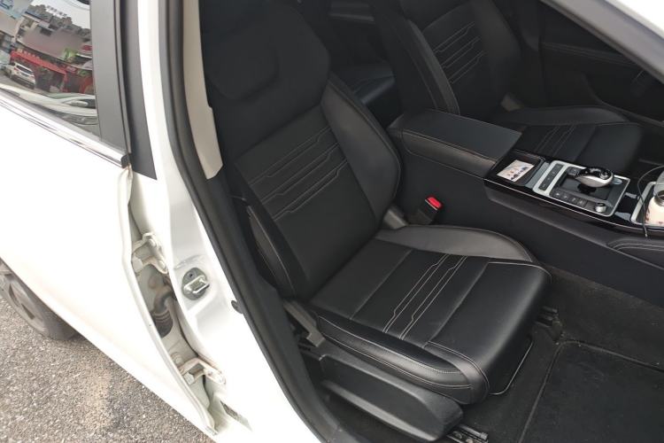 Used BYD Qin New Energy 2019 High-Range Luxury Model Right Front Seat