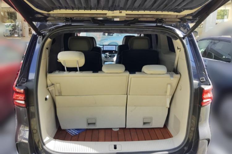 Used Roewe iMAX8 2021 400TGI Supreme Series Ultimate Edition Trunk