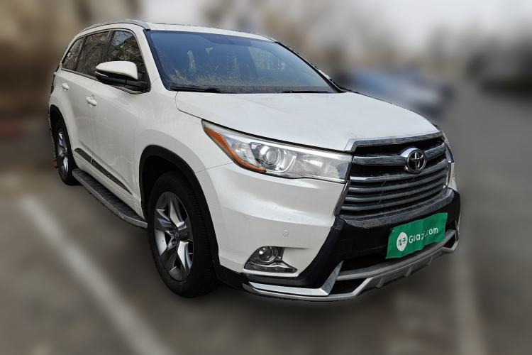 Used Toyota Highlander 2017 2.0T Four-Wheel Drive Luxury Edition 7 Seats Front Right 45 Deg