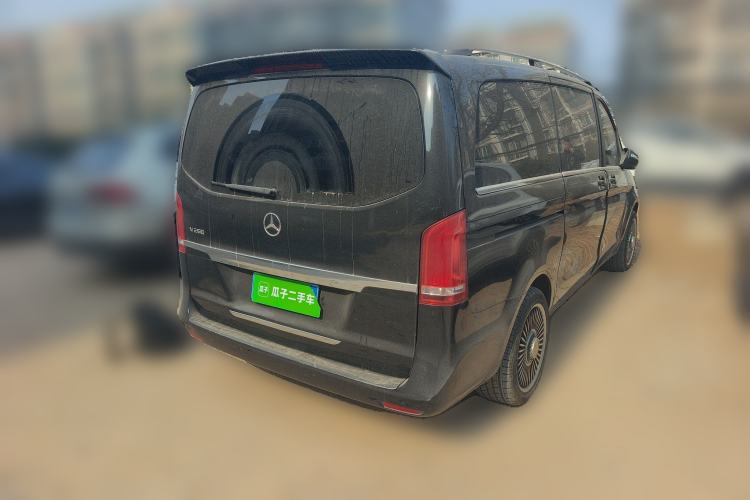 Used Mercedes-Benz V-Class 2016 V 260 Avantgarde Edition