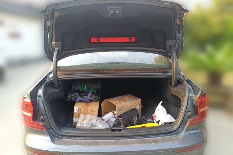 Used Volvo S60 2023 B4 Zhiyuan Sport Edition