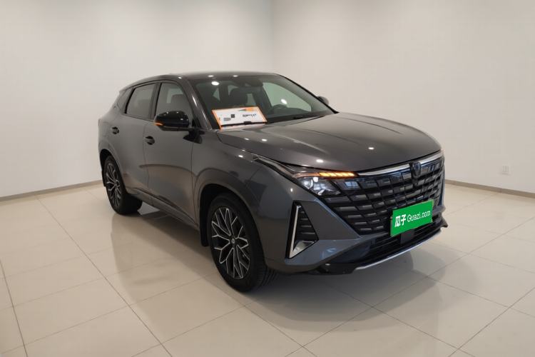 Used CHANGAN UNI-Z New Energy 2024 Blue Whale Smart Electric iDD 125km Beyond Edition Exterior 1