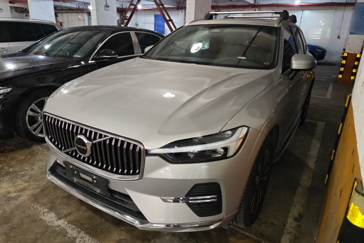 Used Volvo XC60 2022 B5 4x4 Zhiyi Luxury Edition