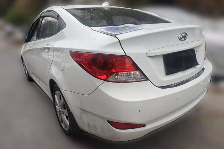 Used Hyundai Verna (older generation) 2010 Sedan 1.4L Manual Comfort GS
